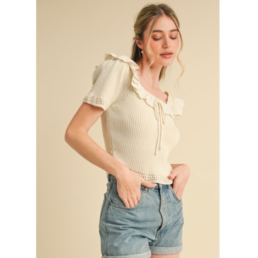 Ruffled Tie-Front Ribbed Crop Top - Cream